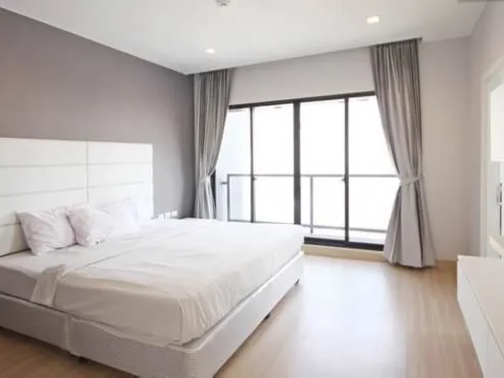 เช่าด่วน คอนโด Urbano Absolute สาธร-ตากสิน แต่งสวย แบบ 2 ห้องนอน For Rent A Beautiful 2 Bed Unit at Urbano Absolute Sathon-Taksin