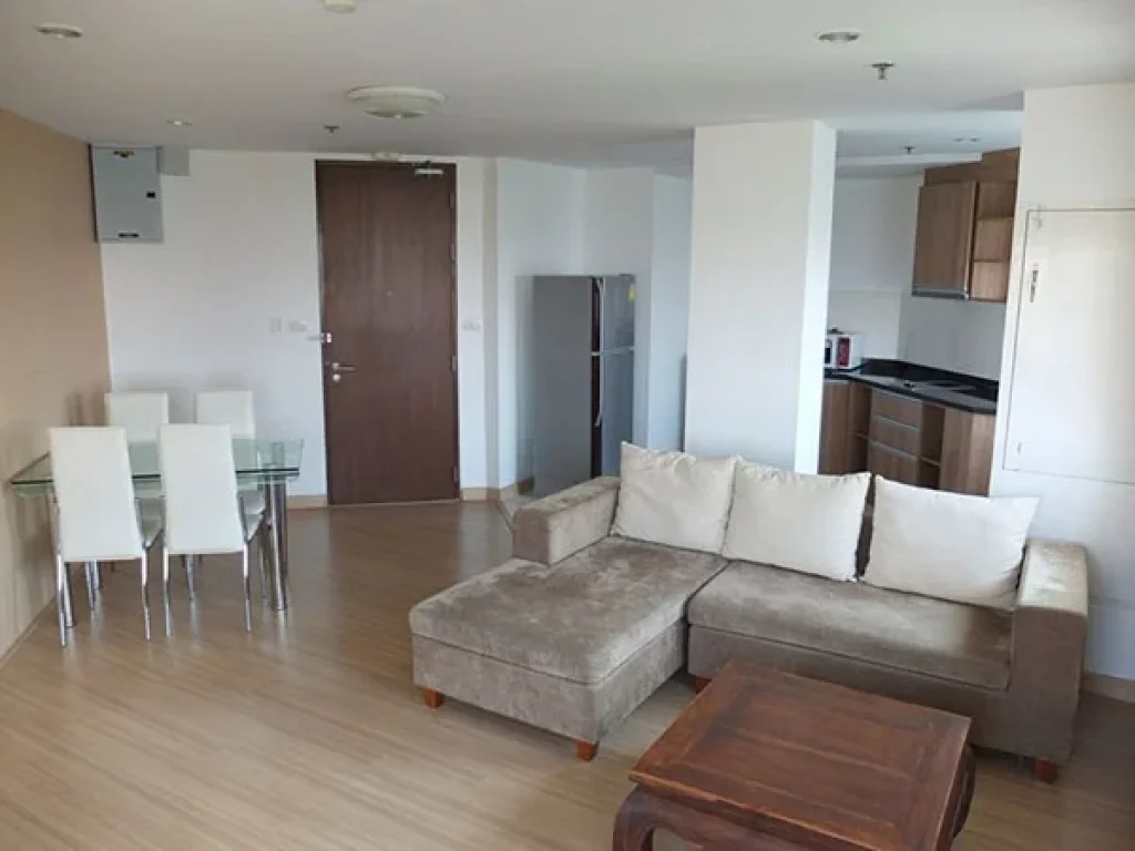 ให้เช่า ห้องกว้างแบบ 1 ห้องนอน  5 นาทีจาก MRT ศูนย์ประชุมสิริกิติ์ For Rent A Spacious 1 Bed Unit Residence