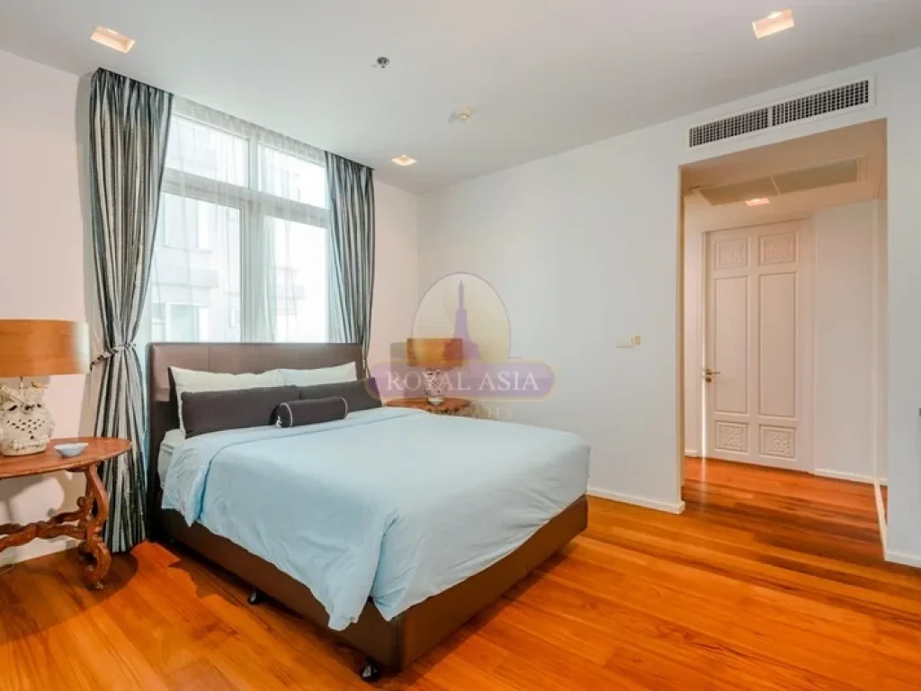 Bed Luxury Condo Unit Near BTS Ekamai Selling Below Market Price