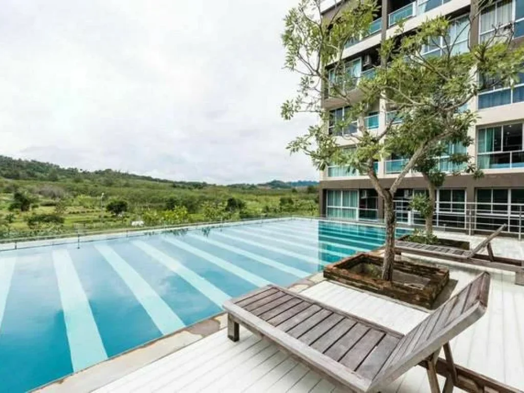 For Sale JJ Airport Condotel 1B1B Pool View