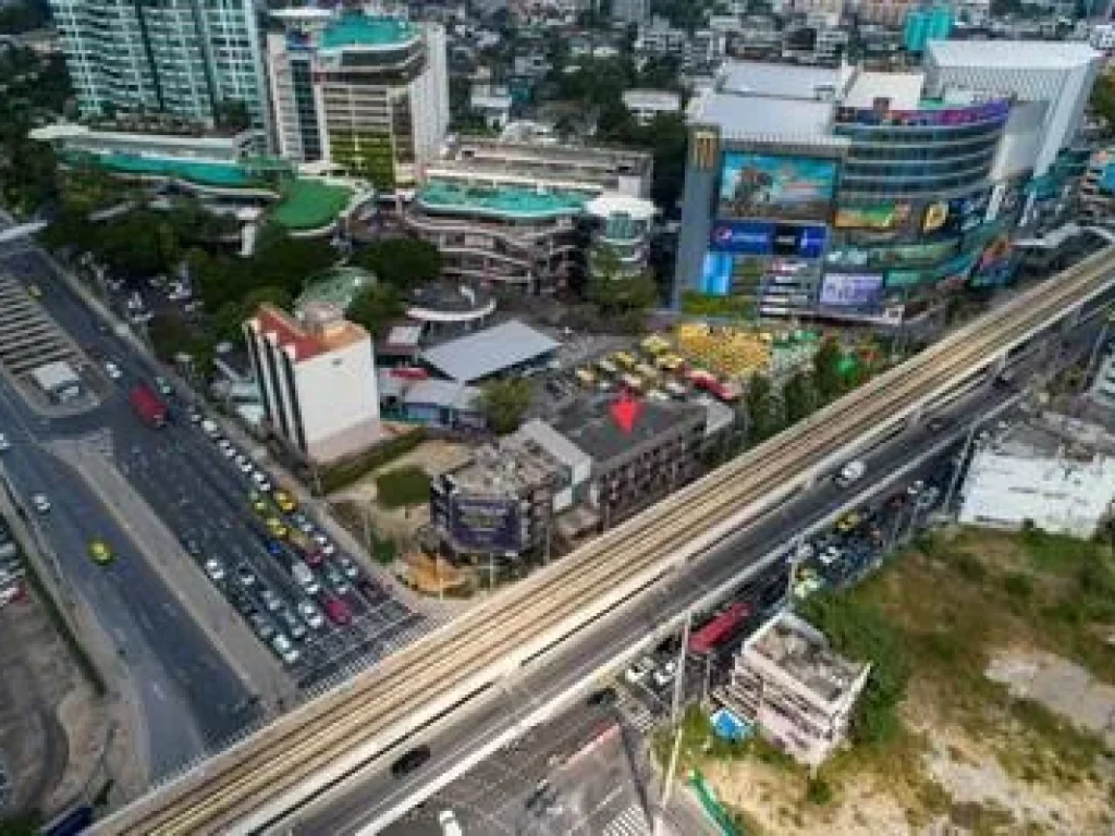 ตึกโรงแรมขนาดเล็กให้เช่า ติดถรัชโยธิน 800ตรม