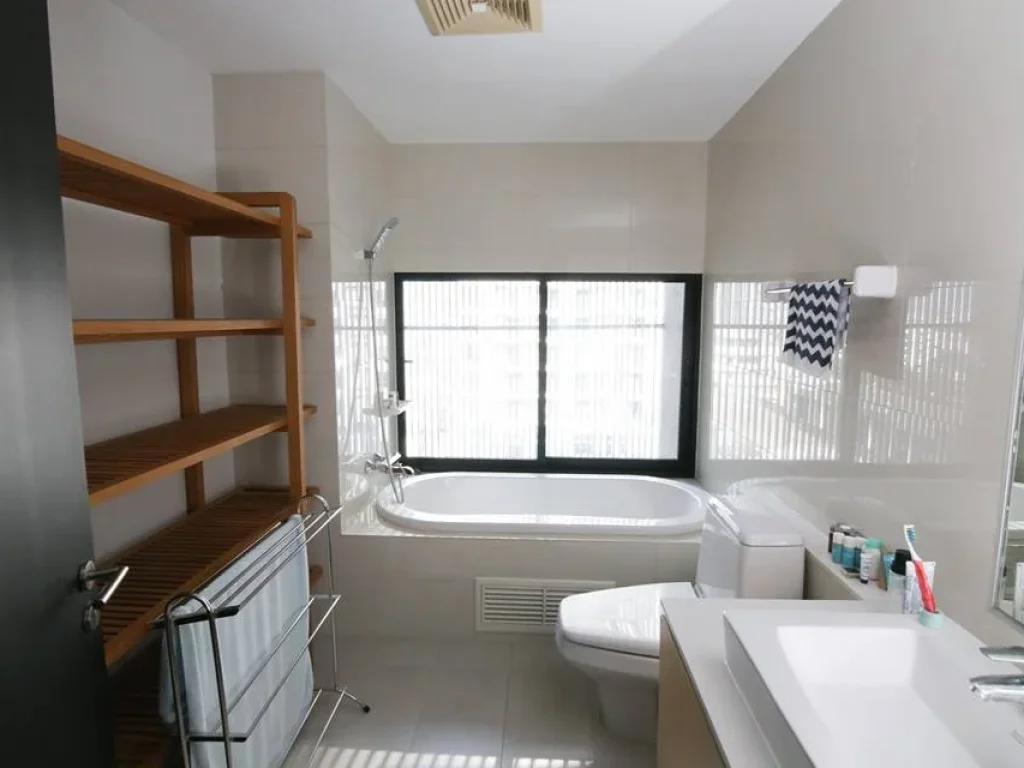 ขาย ดิ แอลโคฟ ทองหล่อ 10 The Alcove Thonglor 10 ชั้น11 ขนาด 74 ตรม ราคา 11000000 บาท