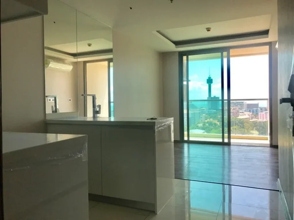 For Sell The Peak Towers condominium in Pratumnak Hill Pattaya