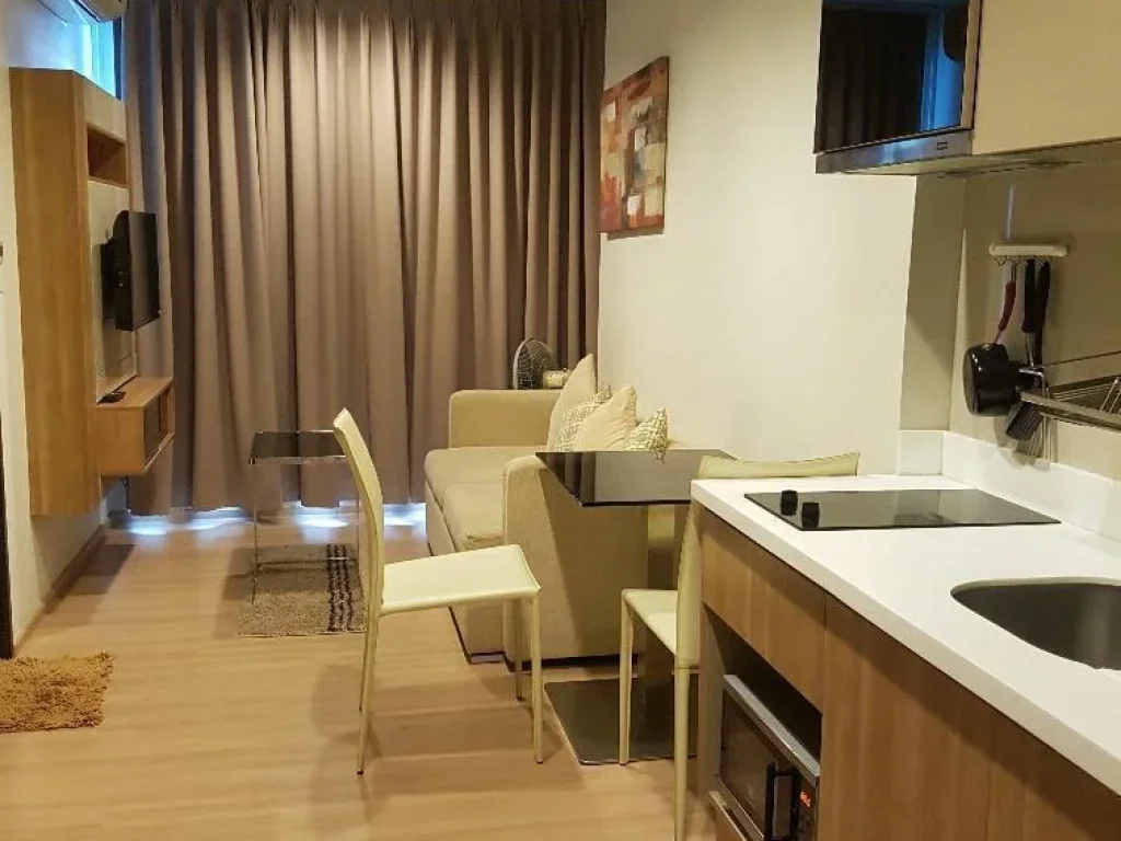 For Rent RHYTHM SATHORN Condo 1 Br 35 sqm Fully Furnished near BTS Taksin