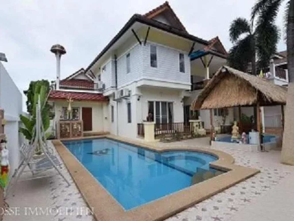 House for sale 4 bedroom 4 bathroom with swimming poolnear the sea