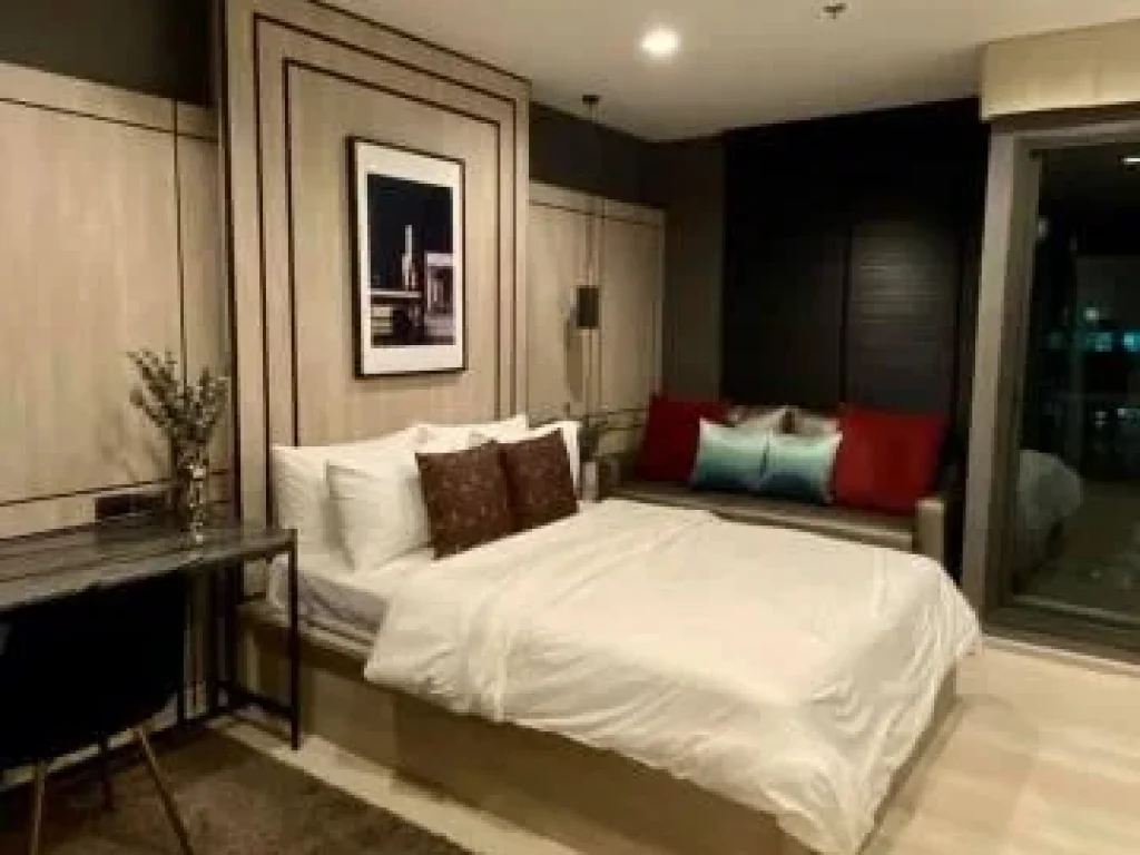 Condo for Rent at Life One Wireless BTS phloen chit ให้เช่าคอนโด ไลฟ์ วัน ไวร์เลส BTS เพลินจิต