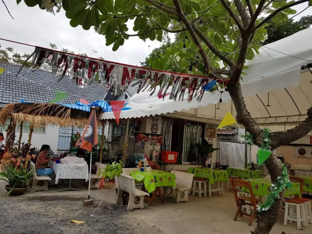 เซ้งร้านอาหาร ถนนปัญญา อินทรา กรุงเทพฯ