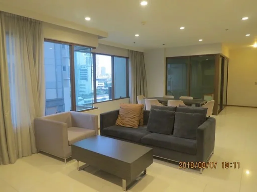 or rent At Condo Emporio Place on Sukhumvit soi 24 28th fl River view 826 Duplex 1 bed 2 bath