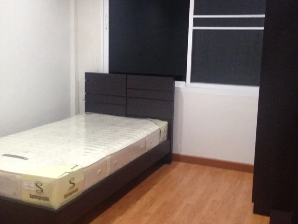 H 444 House For Rent ตกแต่งใหม่ ย่านห้วยขวาง บ้านสวยสภาพดี จอดรถได้ 3 คัน พร้อมเฟอร์นิเจอร์ ราคา 40000 บาท