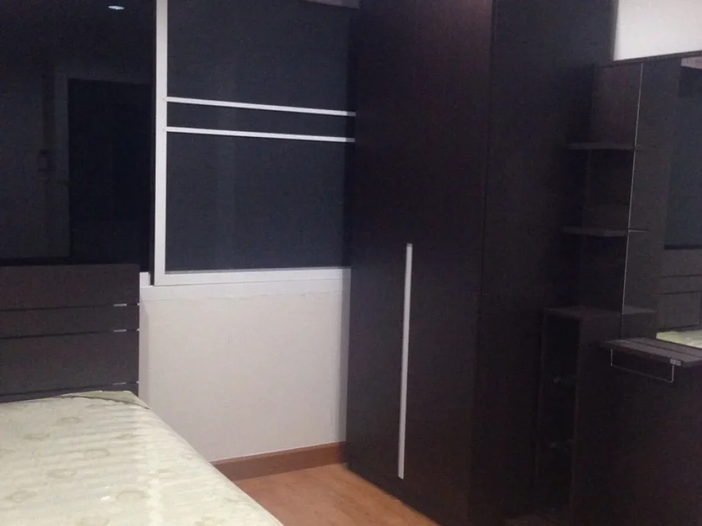 H 444 House For Rent ตกแต่งใหม่ ย่านห้วยขวาง บ้านสวยสภาพดี จอดรถได้ 3 คัน พร้อมเฟอร์นิเจอร์ ราคา 40000 บาท