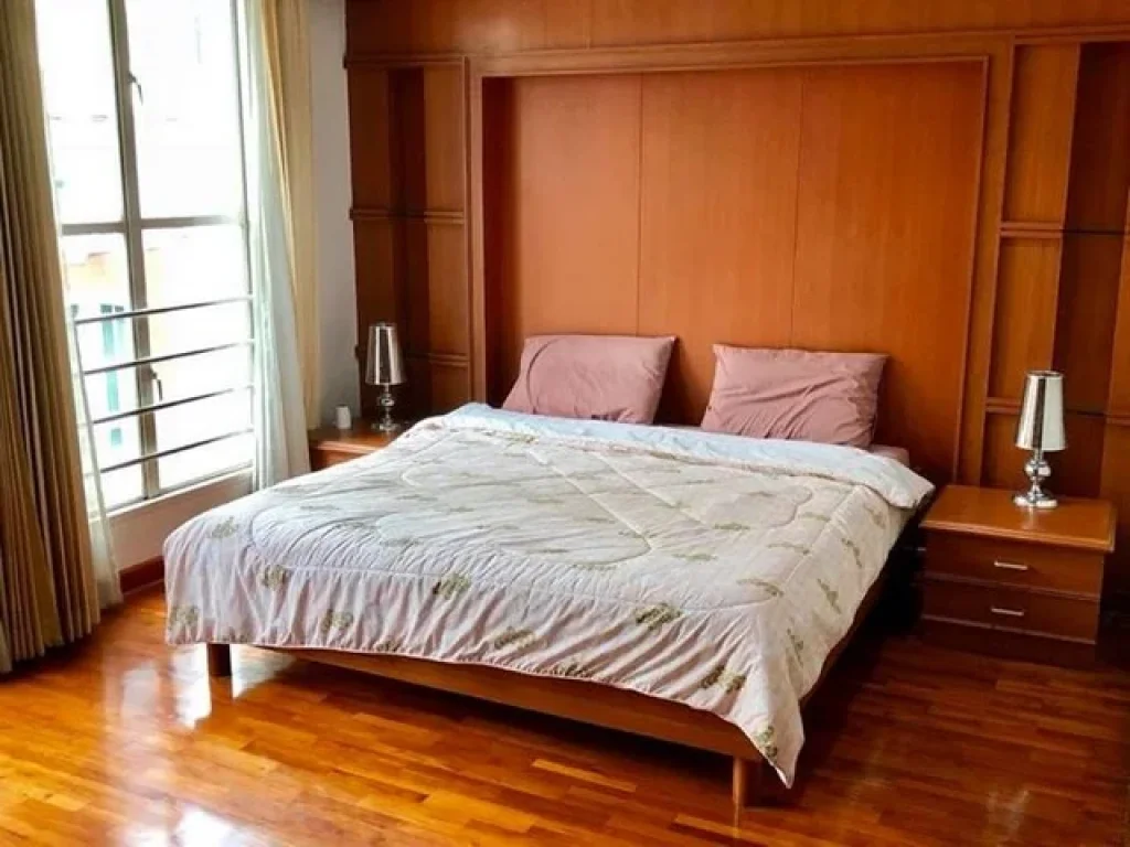 For rent Townhouse Klang Krung Thonglor Village at sukhumvit 55 Thonglor BTS Station