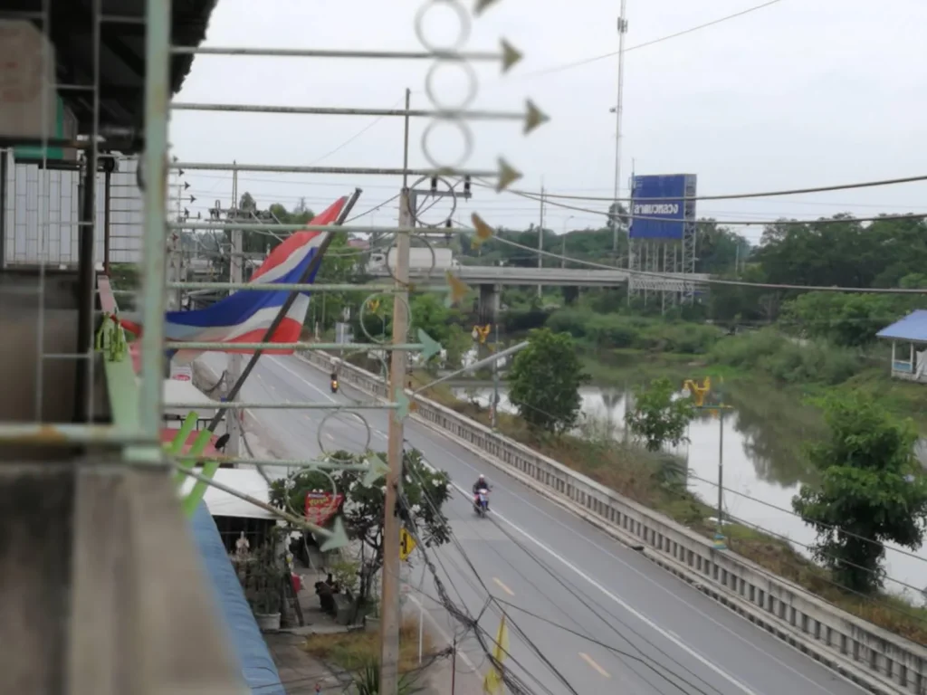 ขายตึกตืดถนนสาย340ลาดบัวหลวงสุพรรณกรุงเทพ