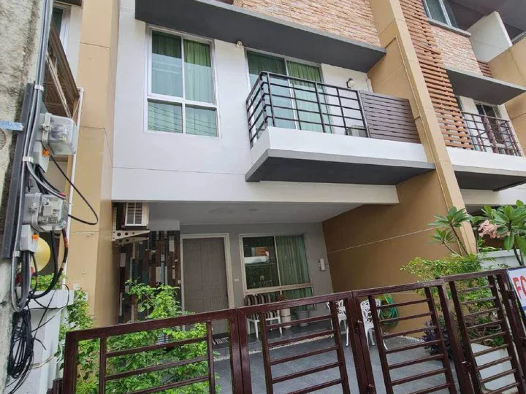 RENT ให้เช่า Town home พลัส ซิตี้พาร์ค ศรีนครินทร์ สวนหลวง บ้านสวยทำเลดี RT310