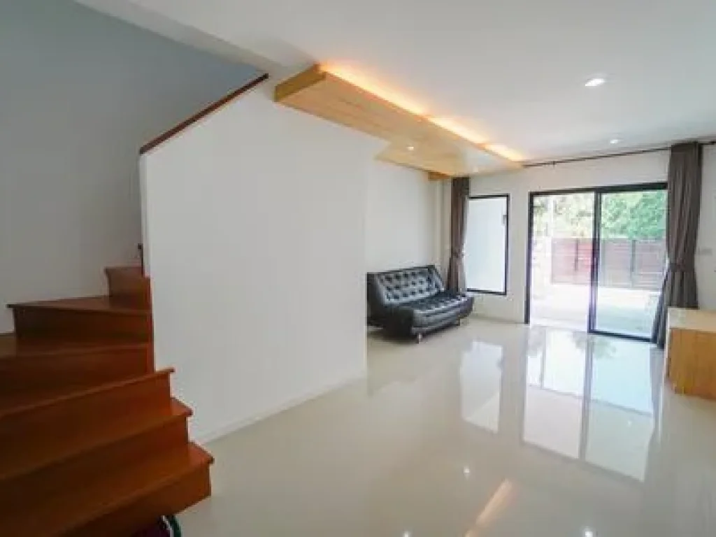 Available for rent Townhome near Bang Rak