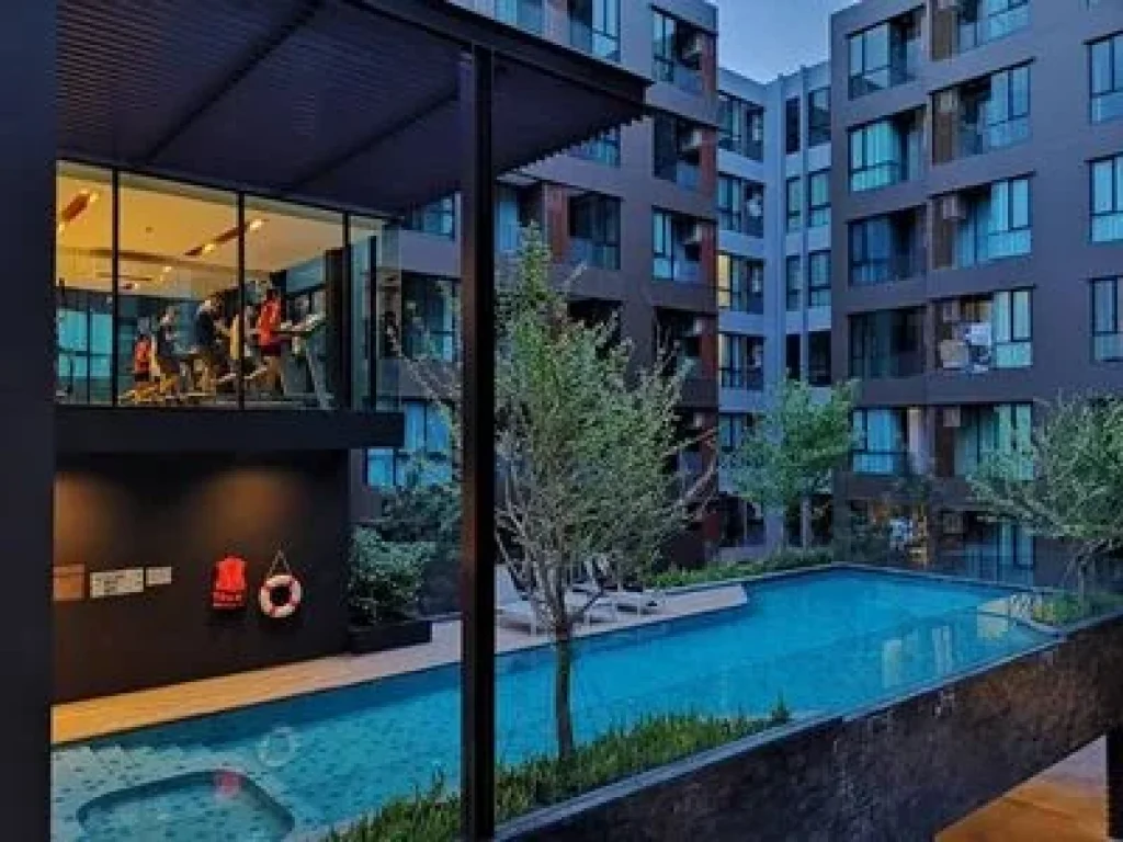 For Rent Brown Condo Ratchada 32 ชั้น 3 วิวสระว่ายน้ำ