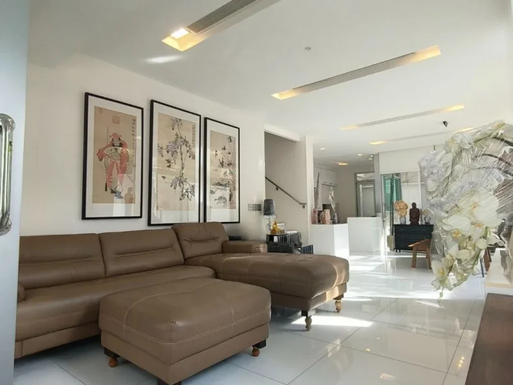 ขาย Luxury Townhome โครงการ The Landmark Residence ลาดพร้าว -