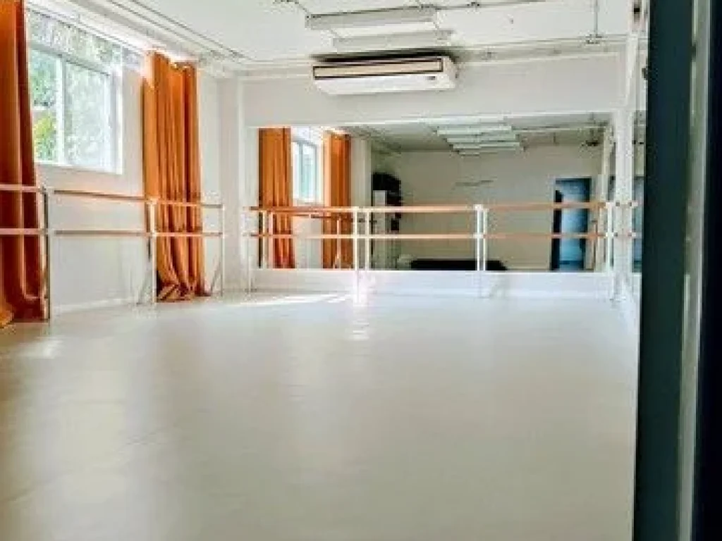 ให้เช่าพื้นที่เปล่า ทำห้องโยคะSpace for rent as Yoga room 83