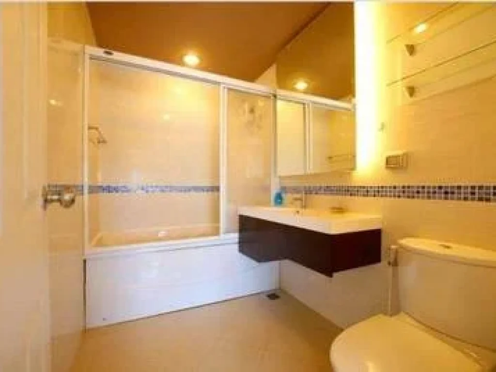 ปล่อยเช่า ด่วน คอนโด LifeSukhumvit65 2bed2bath with bath tub Corner unit 60 SQM