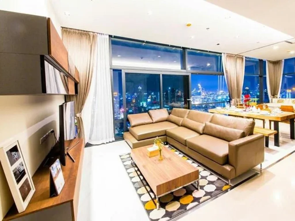 ให้เช่า Circle 2 Living Prototype 2 ห้องนอน 2 ห้องน้ำ ขนาด 85 sqm ห้องมุมวิวพาราโนมา