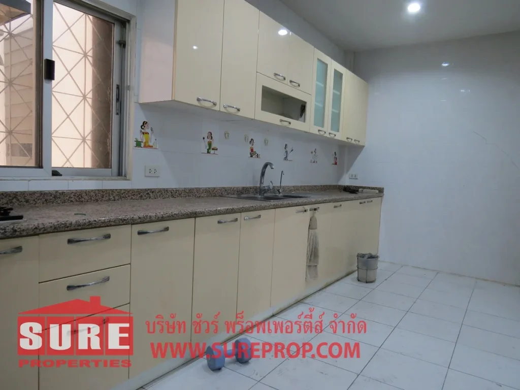 Townhouse for Rent in Baan Klang Krung Sathorn North-South road 