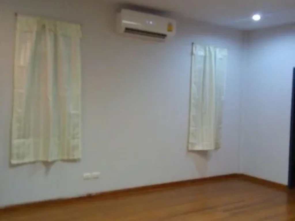 HR00627House For Rent หมู่บ้านลาดพร้าว1 ซ โยธินพัฒนา11 35000THBmonth