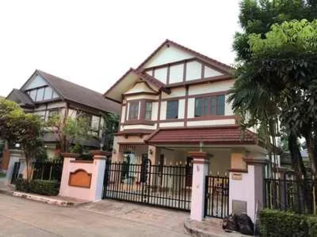 House For rent Laddarom village 2 floors 3 bedrooms 55000 baht