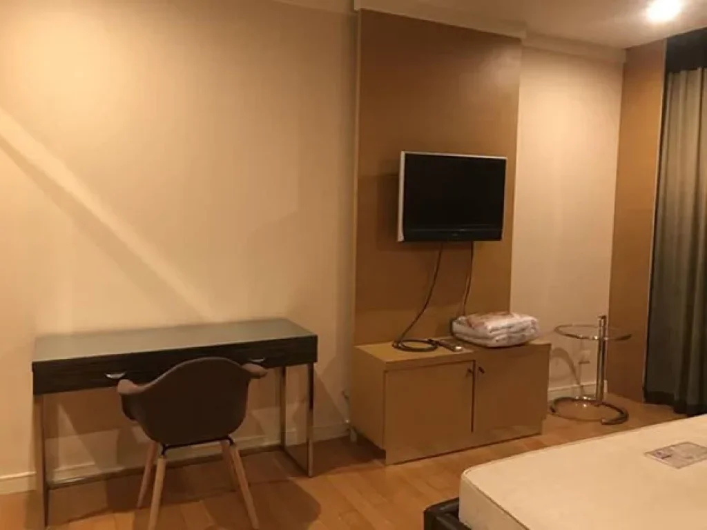 เช่าด่วน คอนโด Fullerton Sukhumvit แบบ 2 ห้องนอน 5 นาทีจาก BTS ทองหล่อ และ เอกมัย For Rent - A Fully Equipped 2 Bed Unit at Fullerton Sukhumvit