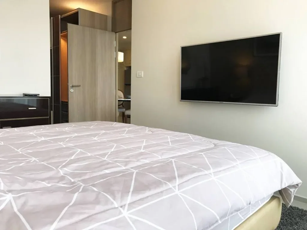 ให้เช่า Noble Ploenchit 1 Bedroom 56 Sqm Fully equipped with electric appliances Ready to move in