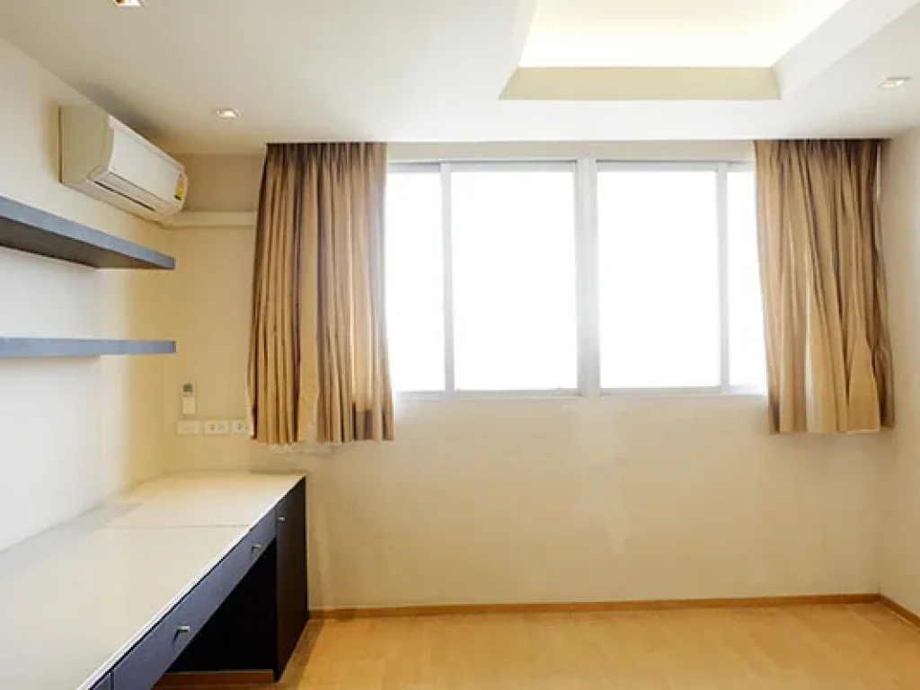 ให้เช่า คอนโด 3 ห้องนอนที่คอนโด ไทปิง ทาวเวอร์ส เอกมัย For Rent A Spacious 3 Bedroom Condo at Taiping Tower Ekamai