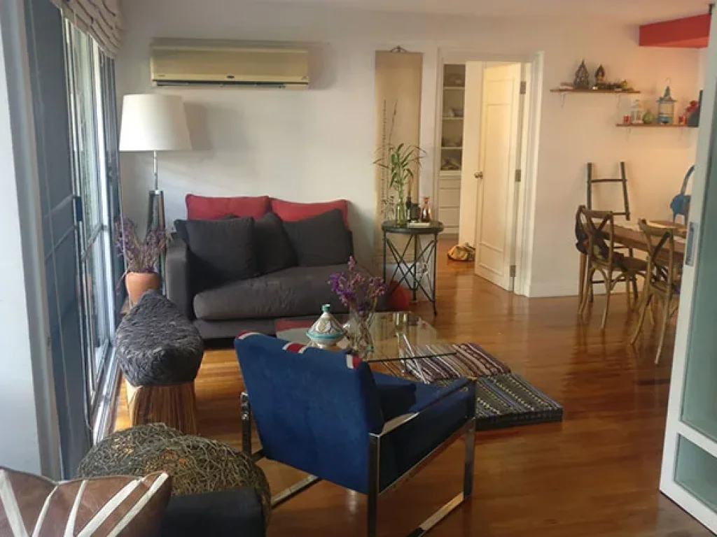 คอนโด Layout ไม่เหมือนใคร พื้นที่กว้าง แบบ 2 ห้องนอน ที่ สุขุมวิท 41 A Spacious 2 Bedroom Unit with Unique Layout and Plenty of Storage in Sukhumvit 4