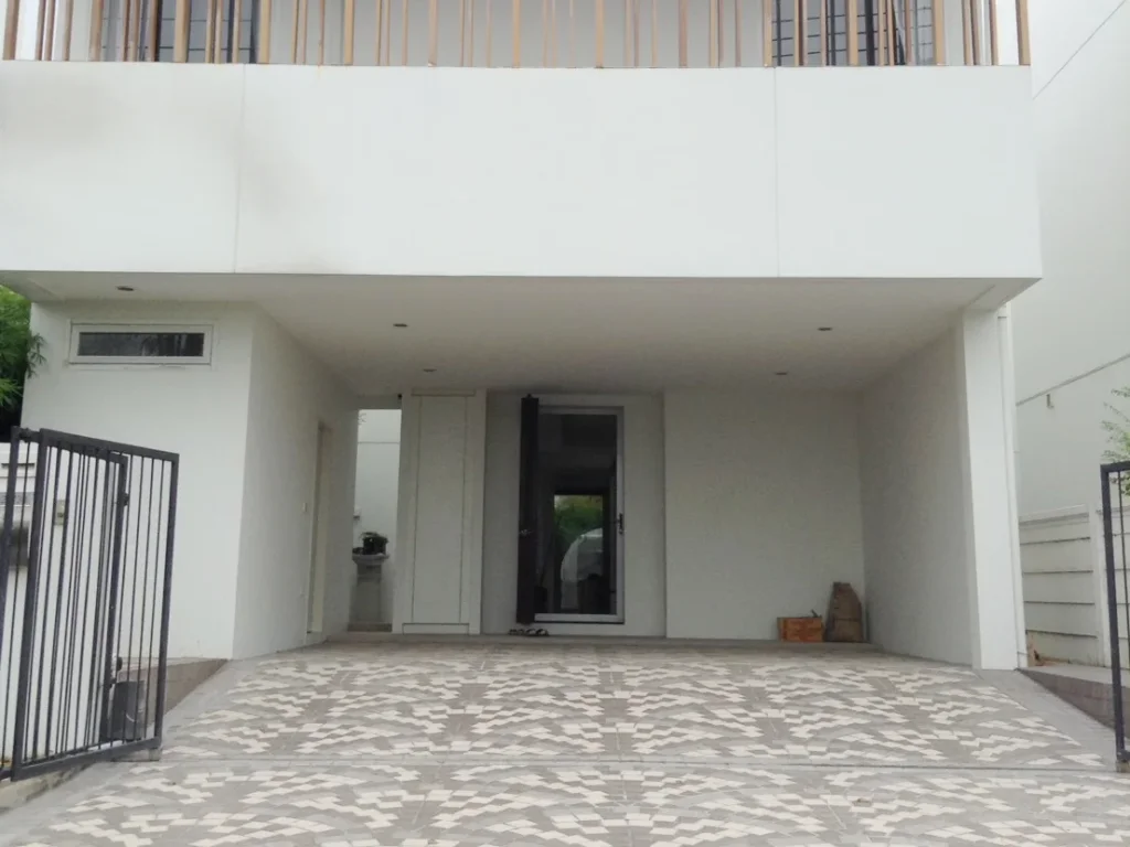 ขาย บ้านเดี่ยว Courtyard Villa บนทำเลเลียบวงแหวน-พระราม 9 ใกล้สนามบิน สุวรรณภูมิ