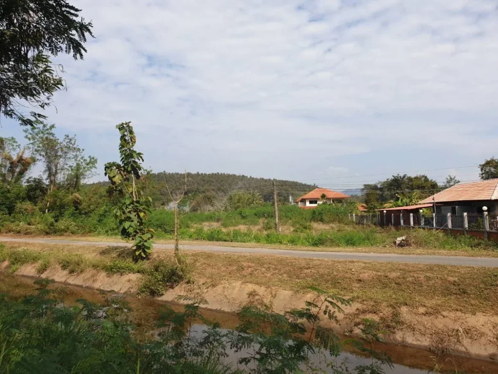 ที่ดินแปลงสวย หลังวิวเขา หน้าน้ำคลองชลประทาน โซนดอยสะเก็ด เชียงใหม่