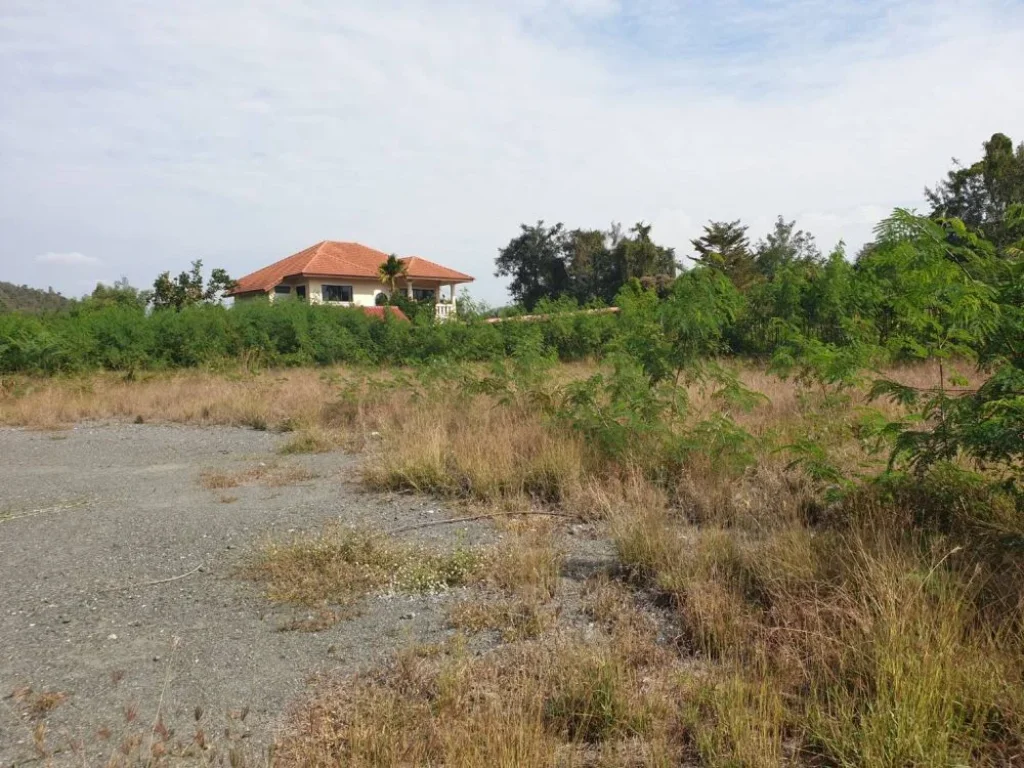 ที่ดินแปลงสวย หลังวิวเขา หน้าน้ำคลองชลประทาน โซนดอยสะเก็ด เชียงใหม่