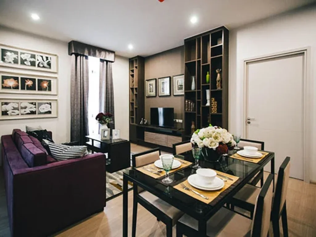 คอนโด The Capital เอกมัย-ทองหล่อ แบบ 3 ห้องนอน พื้นที่ใช้สอยกว้าง แต่งสวย มีสไตล์ A Spacious Nicely and Stylishly Furnished 3 Bedroom Unit with a Sepa