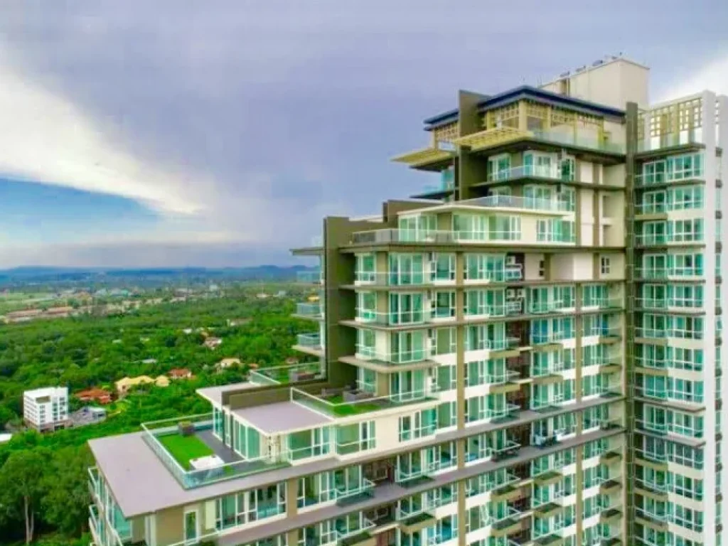 DelmaRe Beach Front Condominium Bang Sa-ree Beach Pattaya