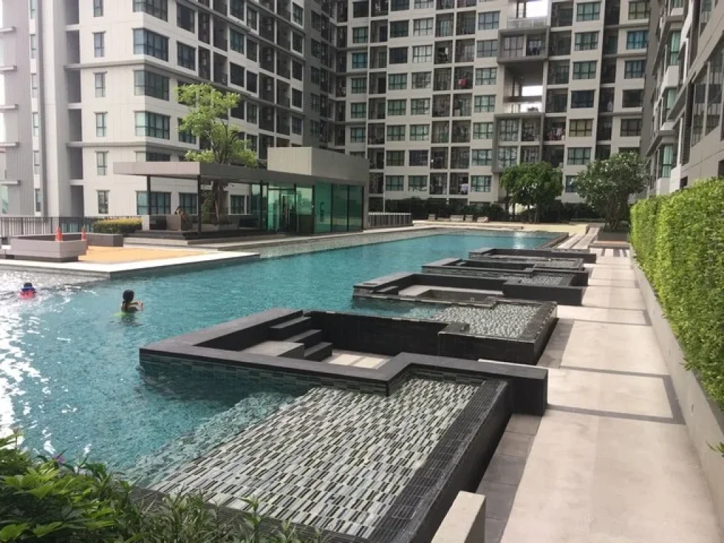 The Base Condo ติดถนนแจ้งวัฒนะ ชั้น11 อาคาร B 195ล้าน