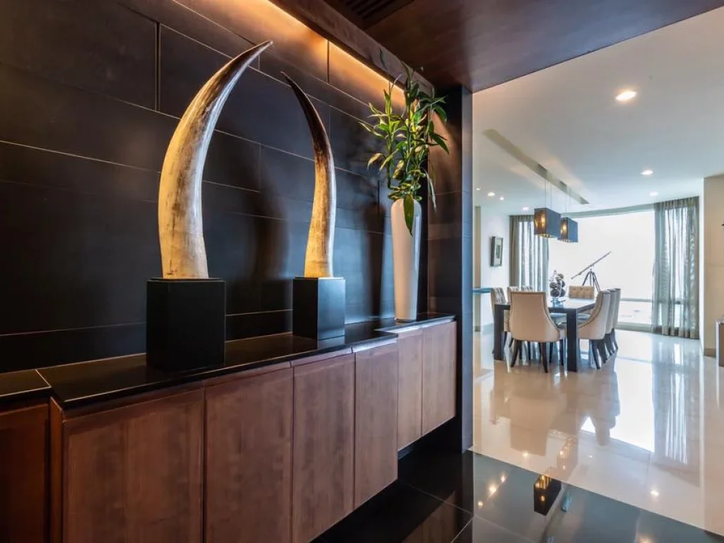 FOR SALE Watermark Chaophraya River CONDO - ROOM LUXURY INCLUDE FURNITURE NEAR ICONSIAM BTS SAPHAN TAKSIN - RIVER VIEW - HIGH FLOOR