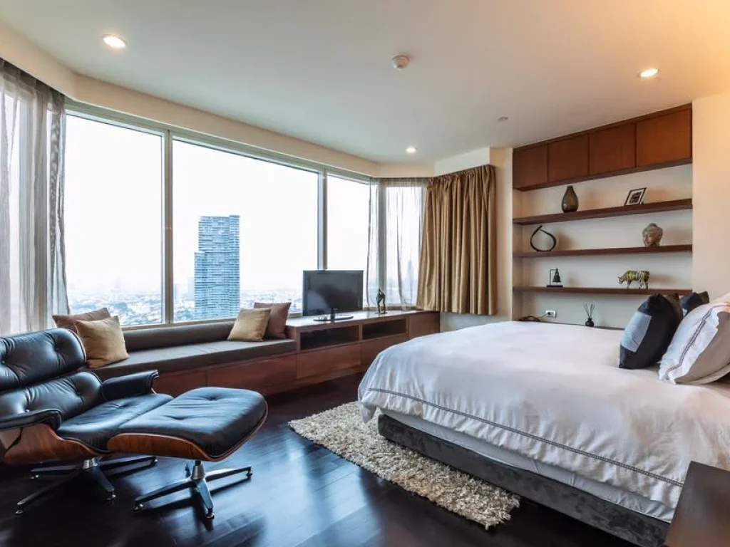 FOR SALE Watermark Chaophraya River CONDO - ROOM LUXURY INCLUDE FURNITURE NEAR ICONSIAM BTS SAPHAN TAKSIN - RIVER VIEW - HIGH FLOOR