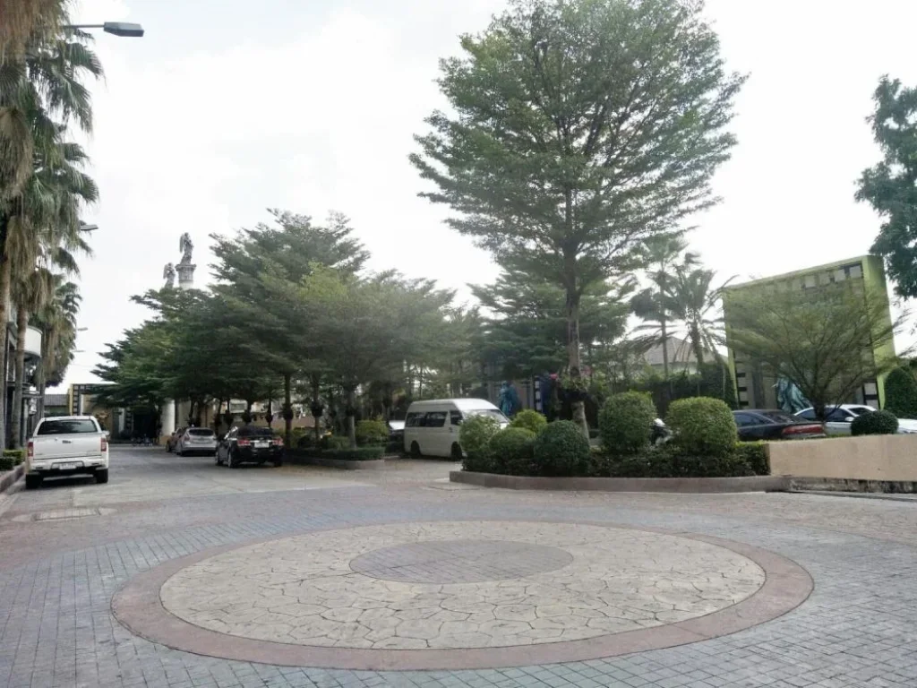 ขายด่วน CONDO ฌ็องเซลิเซ่ อเวนิว Champs Elysee Avenue ทำเลดี ติดถนนติวานนท์ ใกล้เซ็นทรัลแจ้งวัฒนะ ตำบลบางพูด อำเภอปากเกร็ด จังหวัดนนทบุรี