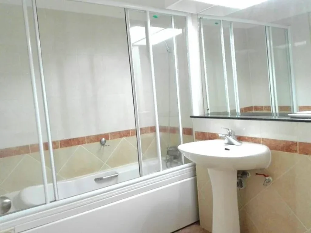 For Rent The Waterford Diamond 2br2ba 30000 Bath BTS Prompong