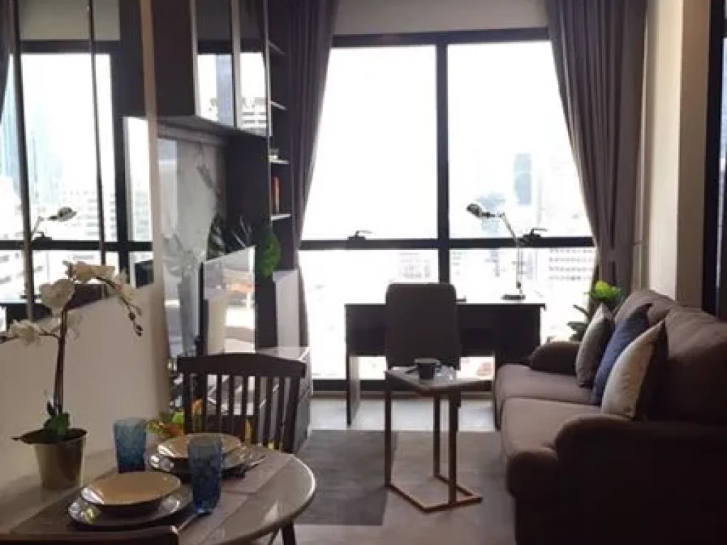 Ashton Chula Silom for Rent 1 Bed Room 33 Sqm Facing East 180m from MRT Samyan