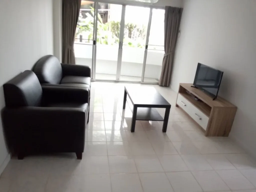 CR00423Room For Rent Water Ford Rama 4 Condominium 18000THBmonth