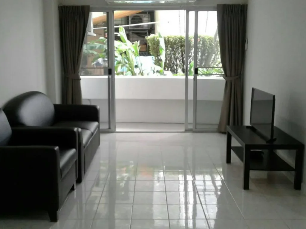 CR00423Room For Rent Water Ford Rama 4 Condominium 18000THBmonth