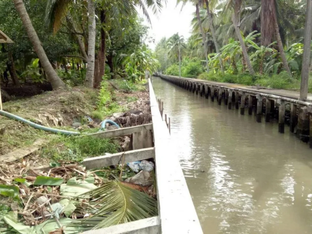 ขายที่ดินพร้อมบ้านและอาคารขายของ