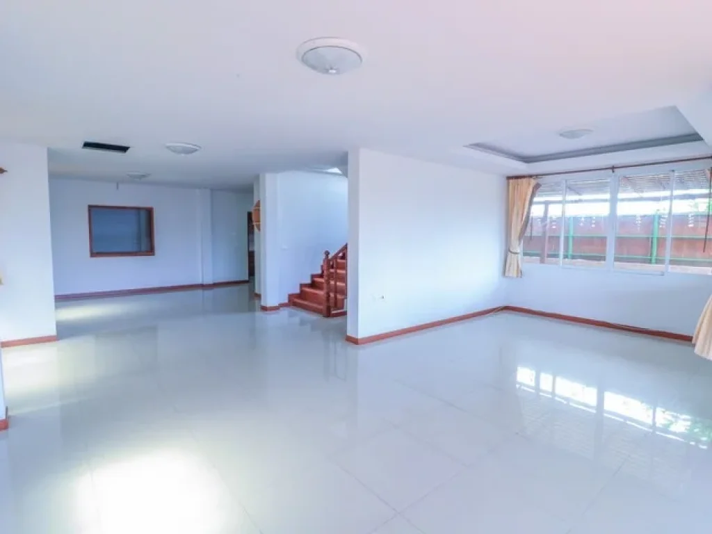 Selling house 2nd Floor Srinakarin Sriracha Na Prao Surasak