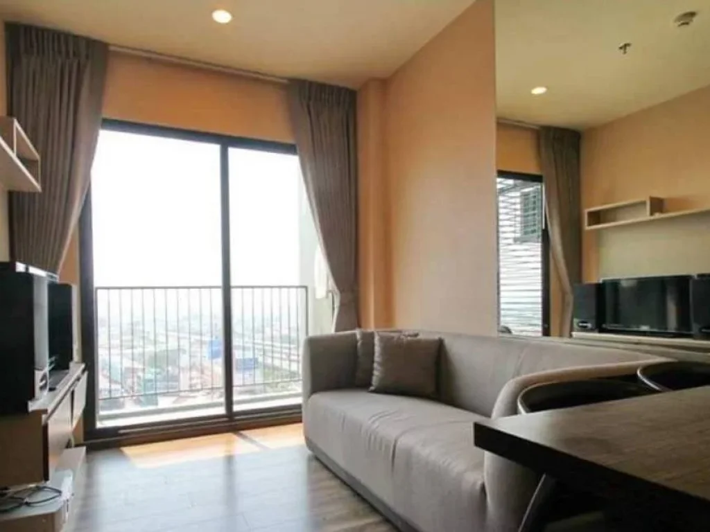 For rent 1 bedroom At Teal Taksin condo nearby BTS Wongwainyai 