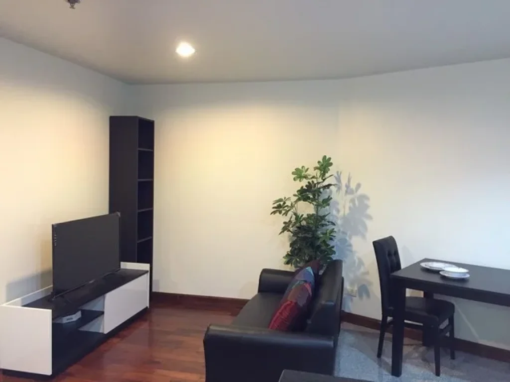 ให้เช่าคอนโดอโศกเพลส สุขุมวิท 21 Rent Asoke Place 2 Bedroom Sukhuvit 21 ใกล้รถไฟฟ้า