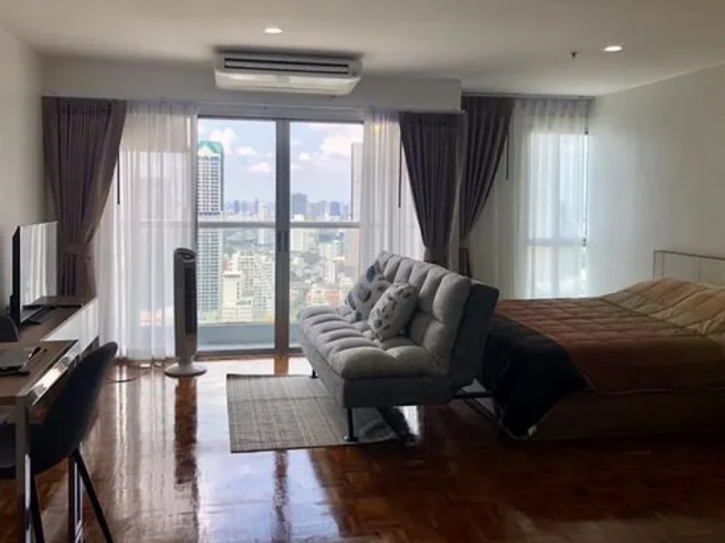 For Rent Silom suite Studio 1 bathroom with fully furnished