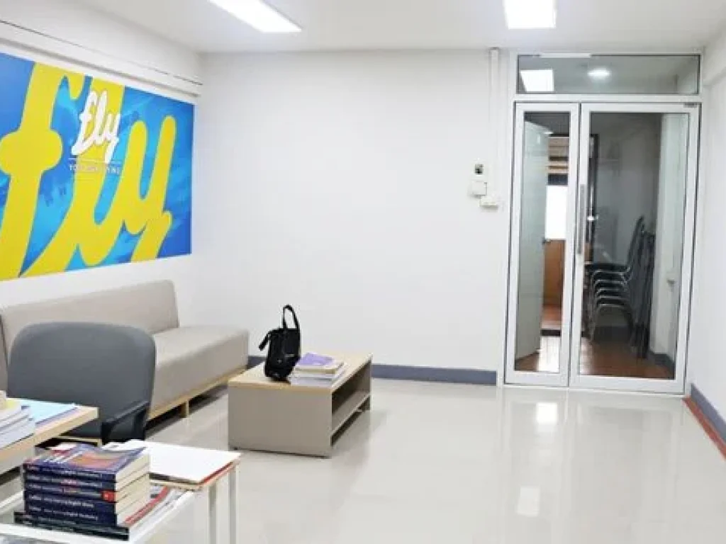 OFR00195Office For Rent ให้เช่าอาคารพาณิชย์5ชั้น แยกรัชดา-ลาดพร้าว 95000THBMonth