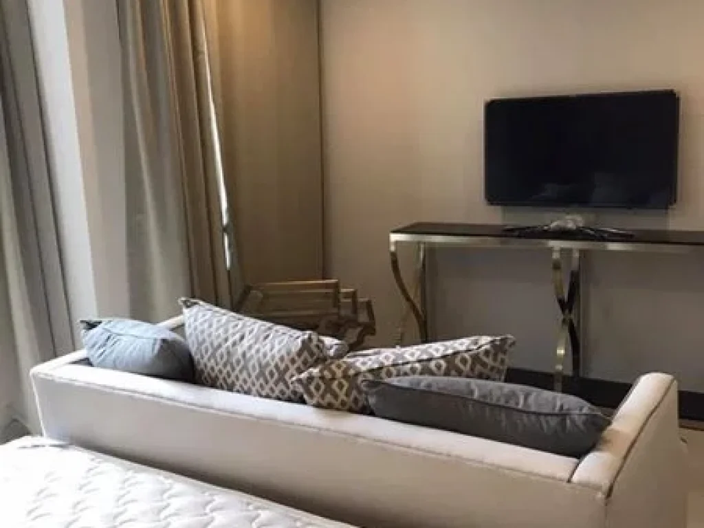 For Rent NOBLE PLOENCHIT 1br1ba 50000 Bath BTS Ploenchit